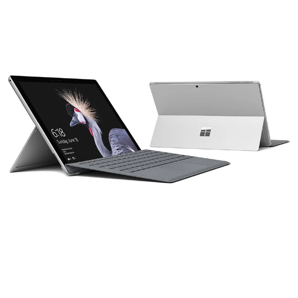 Microsoft Surface Pro reconditionnée capot arrière logo Microsoft et vue de côté gauche